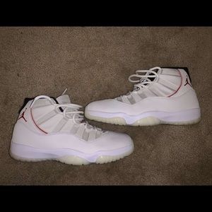 Platinum Tint Jordan 11